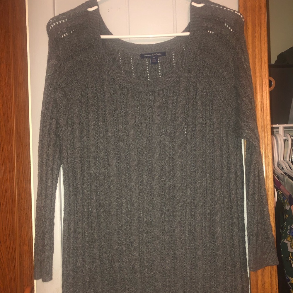 American Eagle sweater
